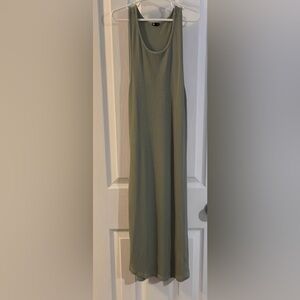 Sage Green Sleeveless Halter Sheath Dress for Casual Occasions